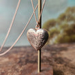 Load image into Gallery viewer, Outlet Heart locket Rosegold Flowers