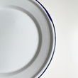 Load image into Gallery viewer, Outlet Camping 24CM Enamel Flat Plate - White