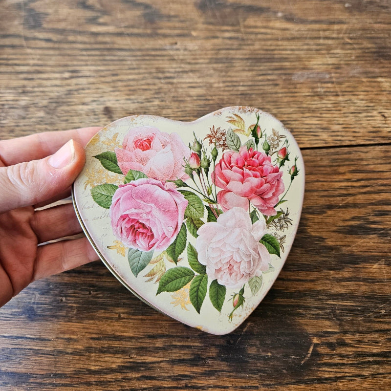 Small Heart Shape Tin - Roses