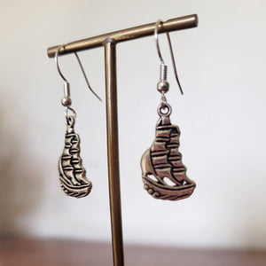 Outlet Sailing Boat Earrings