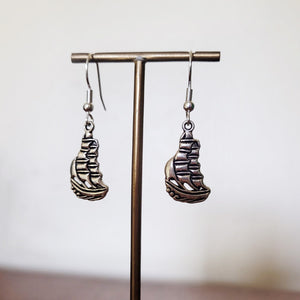 Outlet Sailing Boat Earrings