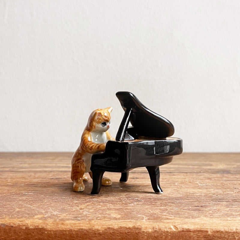 Ceramic Cat With Piano