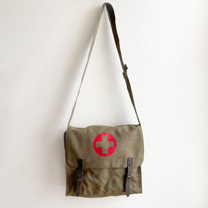 Outlet Medic Shoulder Bag - Olive