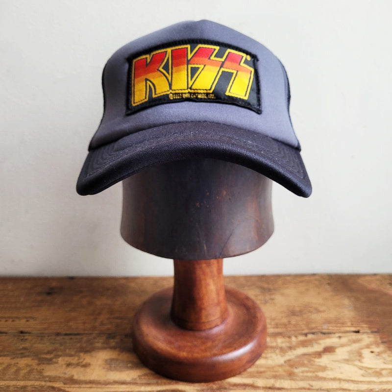 Kiss Trucker Cap Grey  / Black